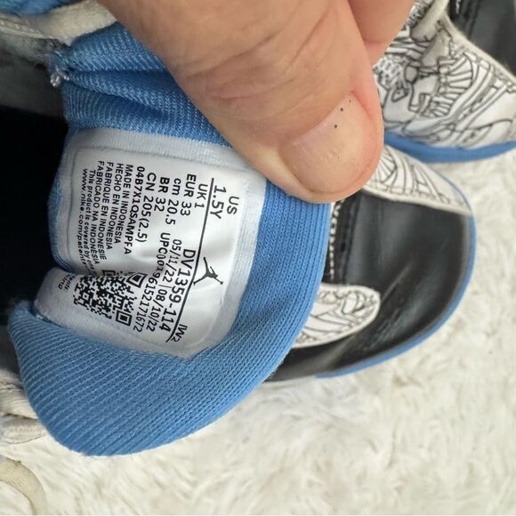 Jordan Dub Zero Kids Sneakers Size 1.5Y - Picture 7 of 7